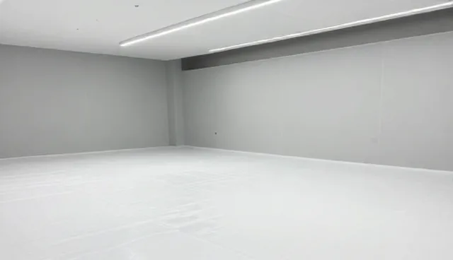 屋面施工中基层处理与防水层铺设的实践分析