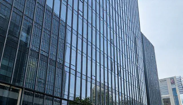 如何高效处理技术培训中的远程技术支持问题？