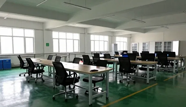 集中部署软件开发的两种做法对比及实际取舍