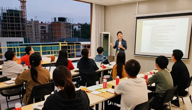 设计在业务发展趋势中的实践路径探析