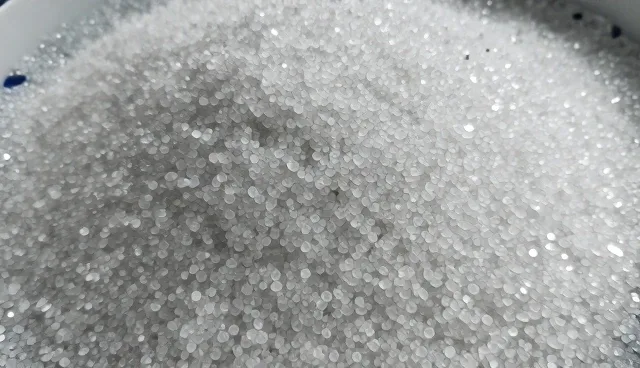 材料特性如何影响化工原料选型结果